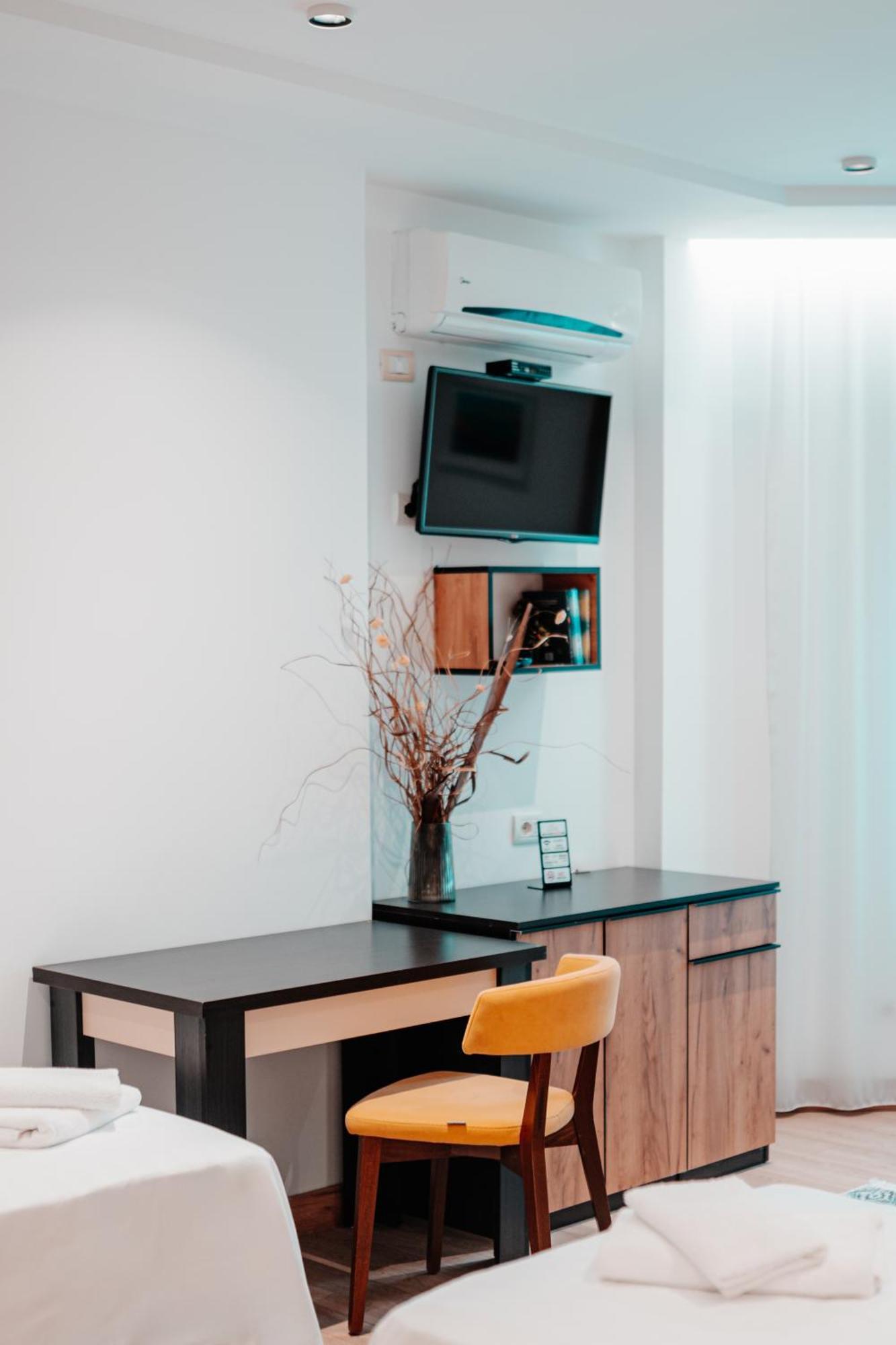 Hotel Blini شكودر المظهر الخارجي الصورة